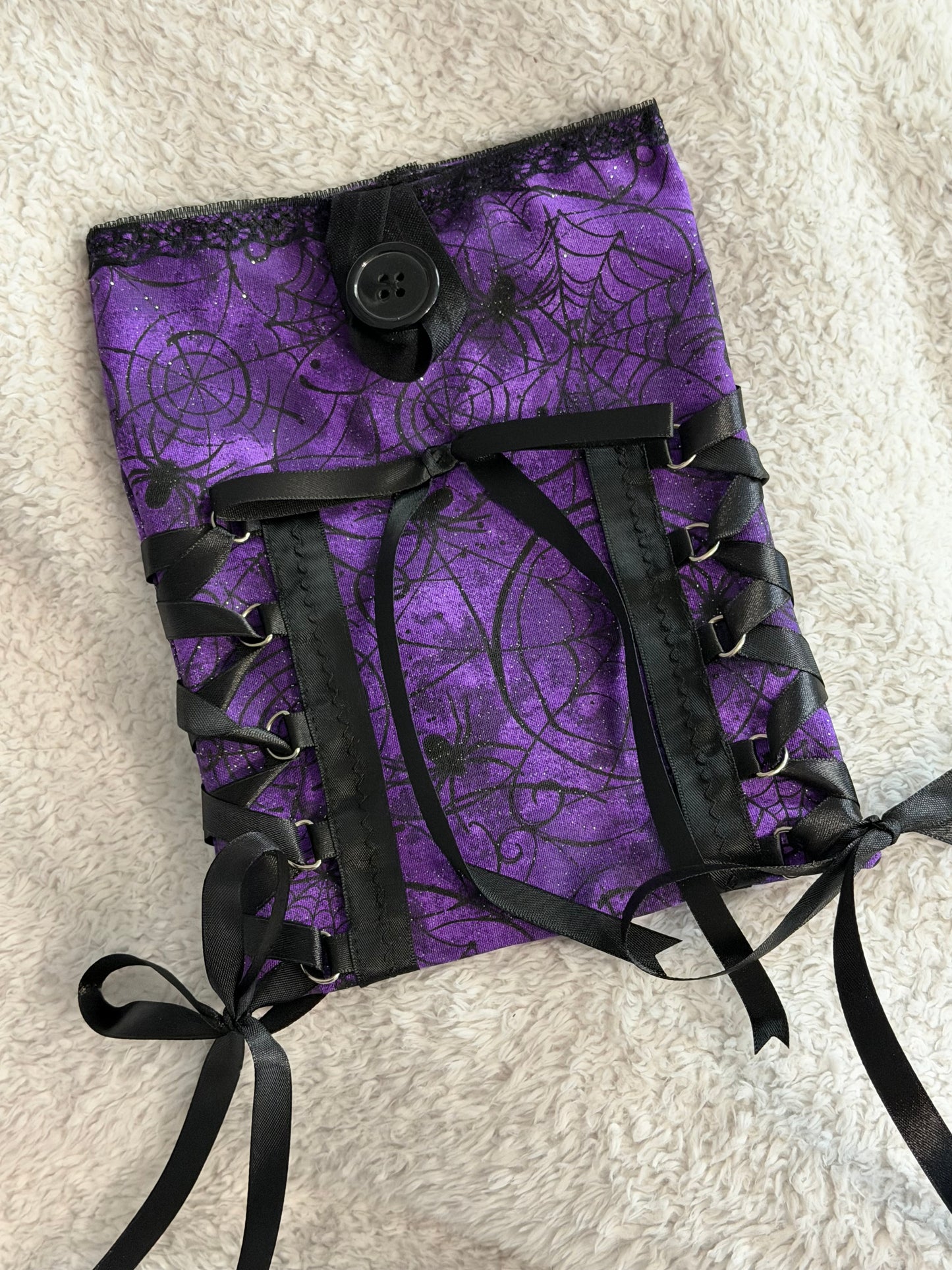 Midnight Web E-Reader Sleeve