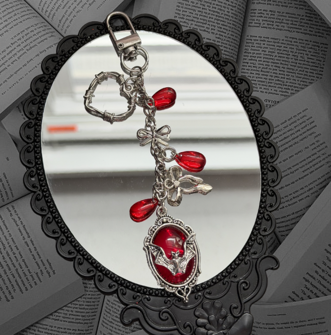 Batty Kindle Charm
